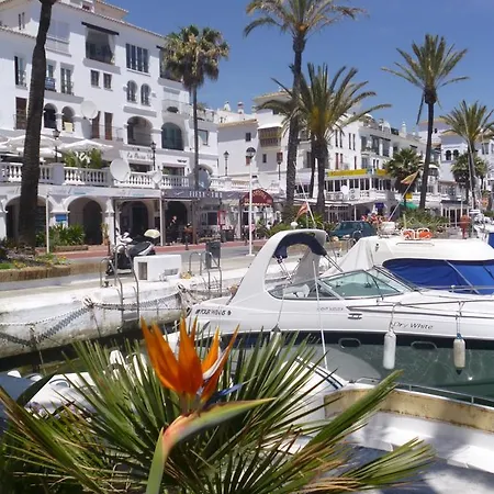2044-groundfloor With Huge Terrace And Pools Apartment